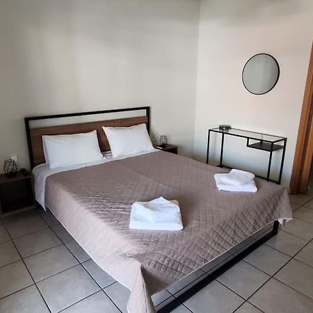 Aura Apartment Ioannina Buitenkant foto